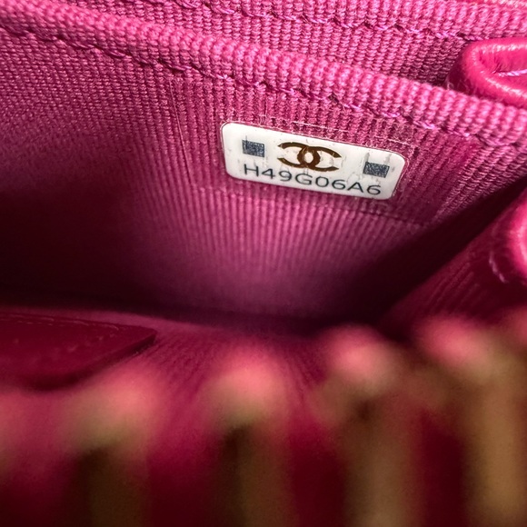 CHANEL CC Zippy Caviar Small Card Wallet RASPBERRY - Picture 9 of 11